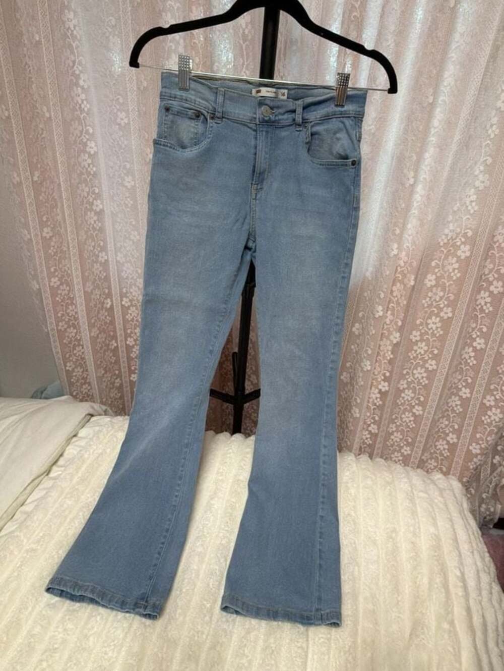 Levi's 726 Flare High Rise Jeans Size 16